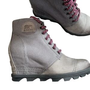 Sorel PDX Women's Gray/Quarry Ankle Boots with Pink Laces